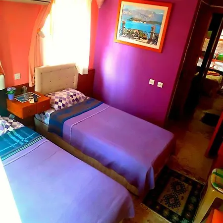 Hotell Tuana 3*