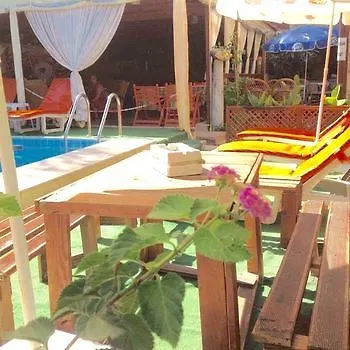 Tuana 3*