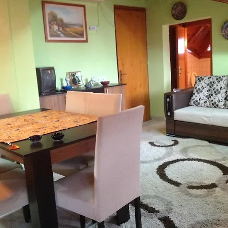 Hotel Tuana 3*
