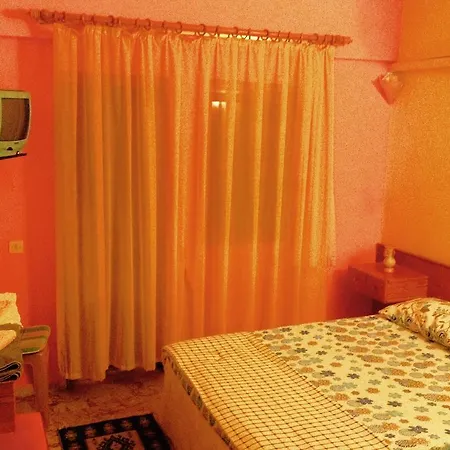 Tuana Hotel 3*