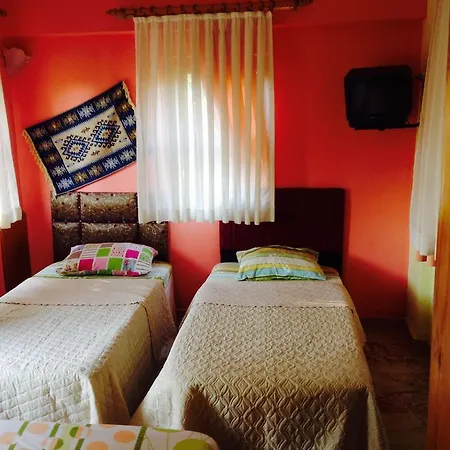 Tuana Hotel