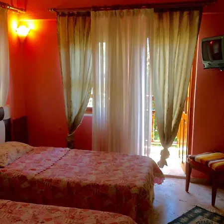 Tuana 3* Side