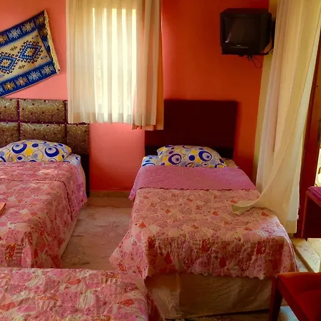 Tuana Hotel 3*
